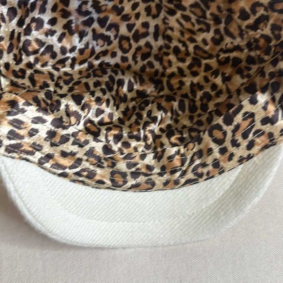 Adorable NWOT Angela & William Cream Color News Boy Hat & Matching Scarf - Picture 8 of 12